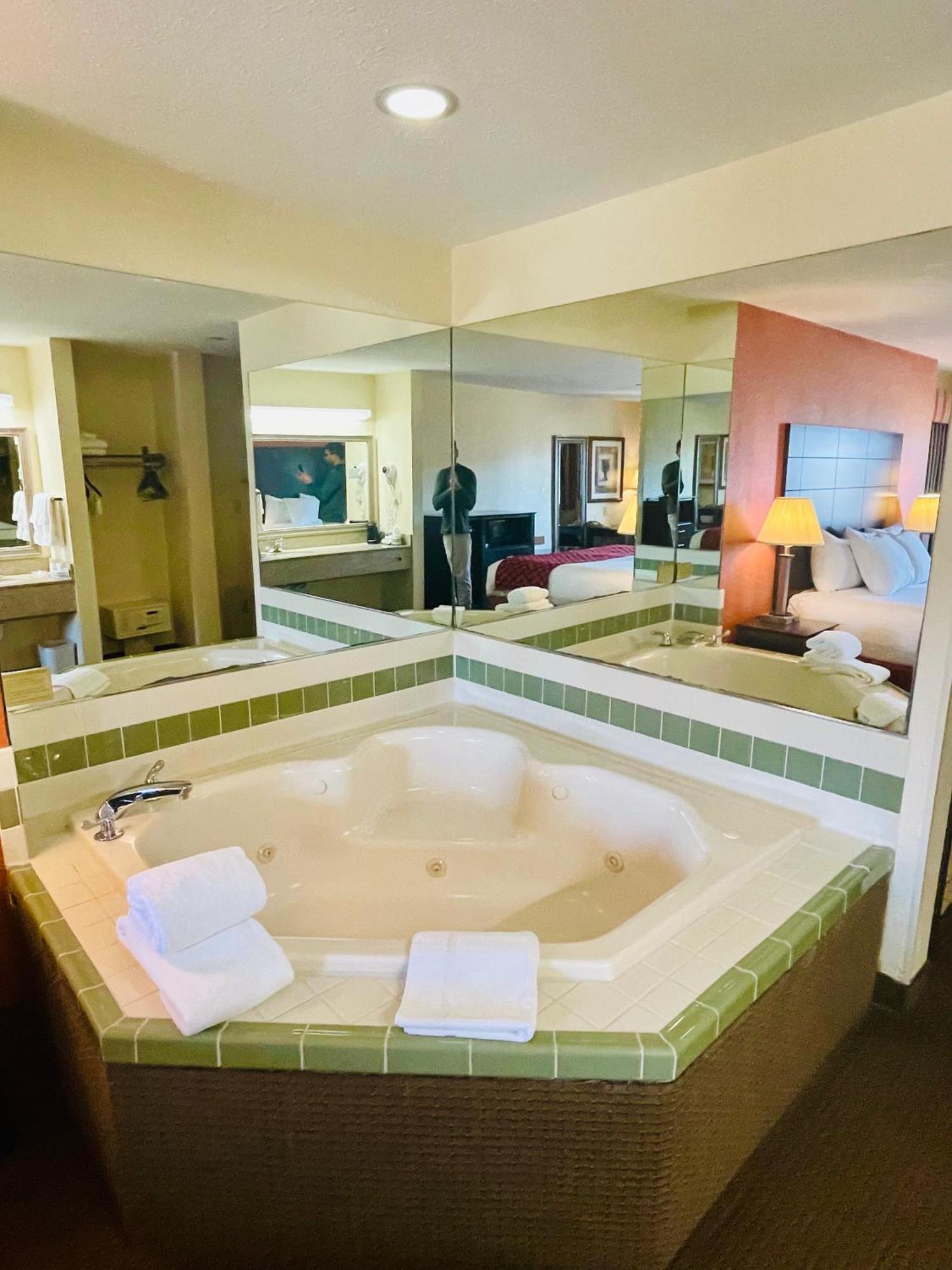 Baymont By Wyndham Indianapolis Hotel Eksteriør billede
