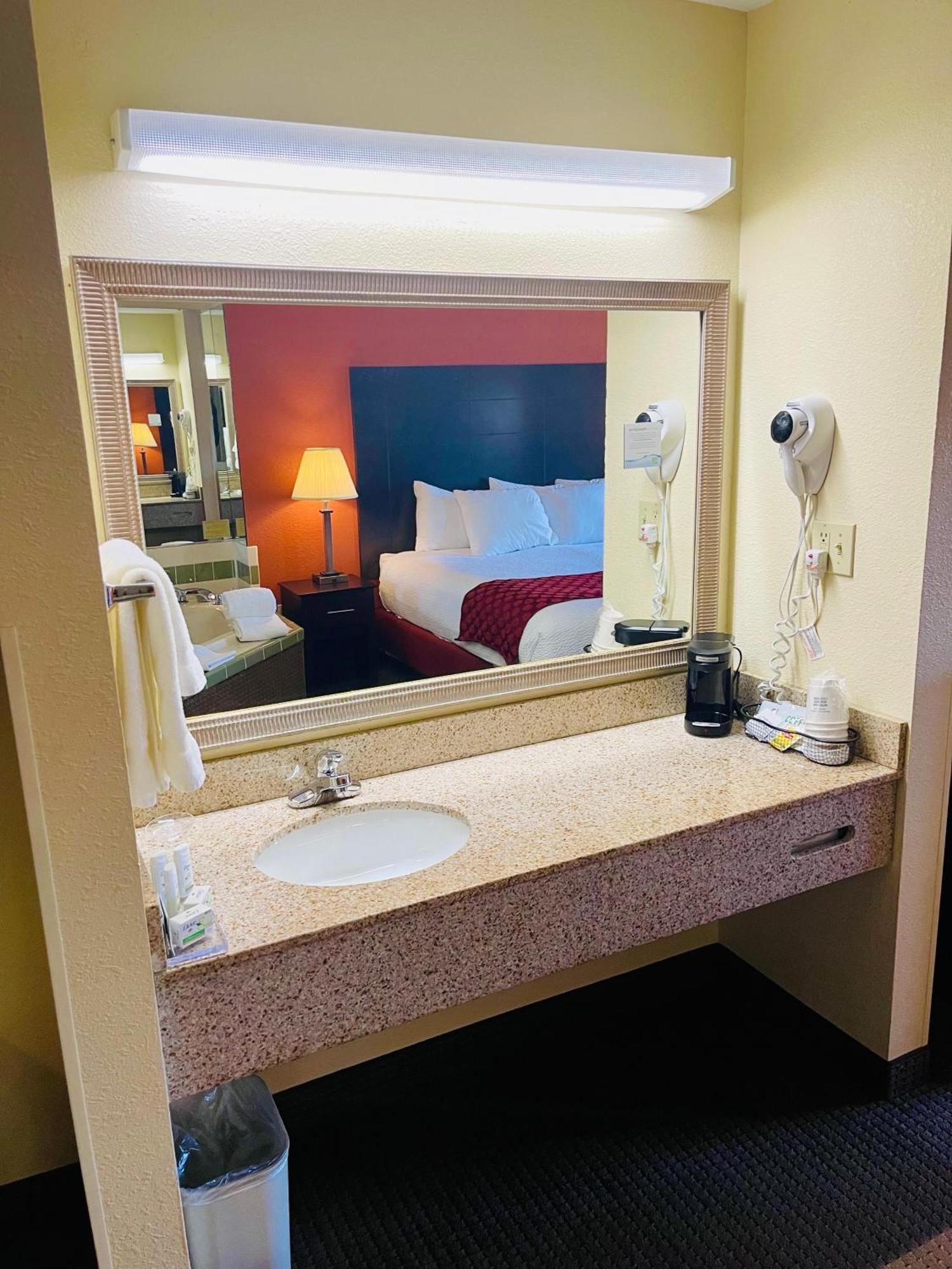 Baymont By Wyndham Indianapolis Hotel Eksteriør billede